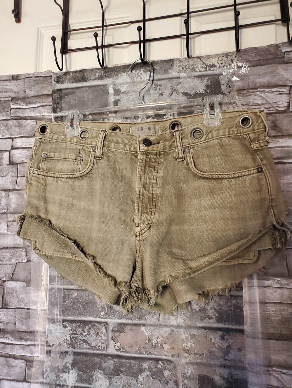 We The Free Olive Button Fly Raw Hem Grommet Denim Shorts Cutoff Festival Grunge